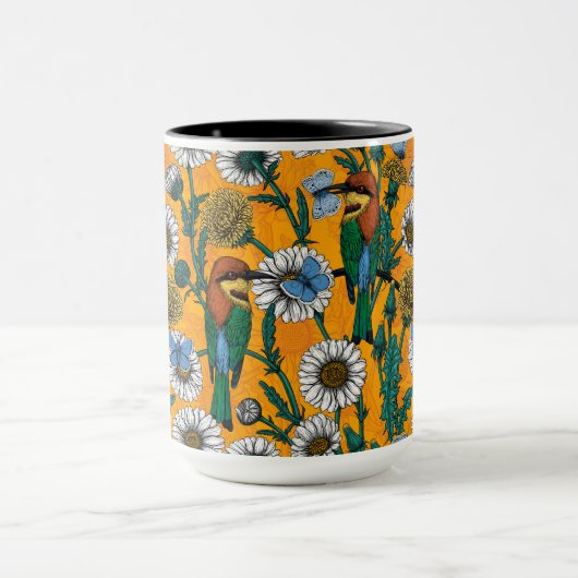 Bienenfresser, blaue Schmetterlinge und Gänse auf Tasse (Zentrum)