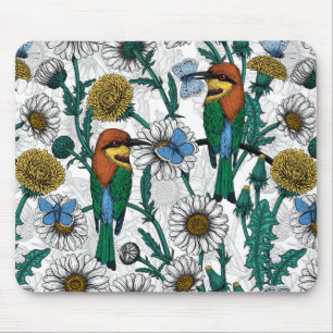 Bienenfresser, blaue Schmetterlinge und Gänseblümc Mousepad