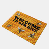 Bienenhühner-Wabenvorlage Fußmatte (Schrägansicht)