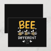 Bienenkopfgeschenk | Bee Different Postkarte (Vorne/Hinten)