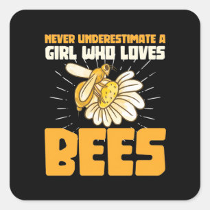 Bienenkopfgeschenk Ein Mädchen, das Bienen Liebe Quadratischer Aufkleber