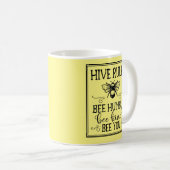Bienenstock regiert Word Art Kaffeetasse (VorderseiteRechts)