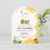 Bienentag Gelbe Biene erste Geburtstagsparty Einladung (Stehend Vorderseite)