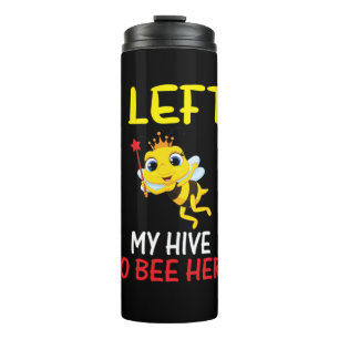 Bienenzüchter machen meinen Bienenstock hier zu se Thermosbecher