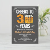 Bier 30. Geburtstagskalkboard durstig 30 Einladung (Stehend Vorderseite)