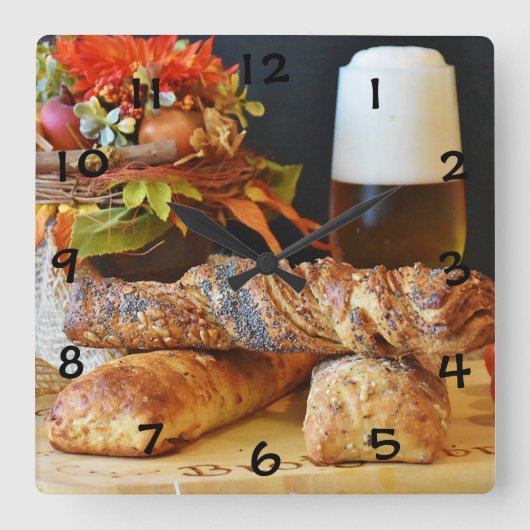 Bier, Brot und Fall Quadratische Wanduhr (Vorderseite)