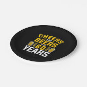 Bier Drinker Cheers und Biere bis zu meiner 60-jäh Pappteller (Schrägansicht)