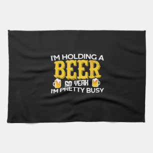 Bier Drinker Ich halte ein Bier zum Geburtstag. Geschirrtuch