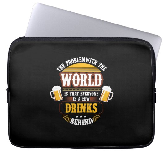 Bier Drinker Jeder ist ein paar Drinks hinter der Laptopschutzhülle (Vorderseite)