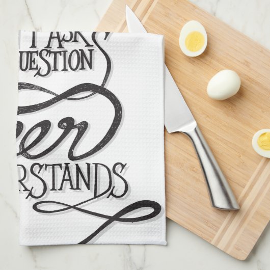 Bier fragt nicht alberne Fragen-Küchen-Tücher Handtuch (Viertel Falte)