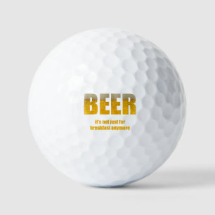Bier ist nicht nur zum Frühstück noch mehr Golfball