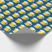 Bier Jug Muster auf blau Geschenkpapier (Ecke)