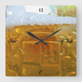 Bier O'Clock, Quadratische Wanduhr