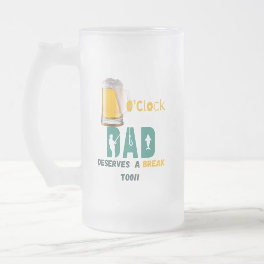 Bier O'Clock Vater verdient eine Pause zu 16 oz Mattglas Bierglas (Links)