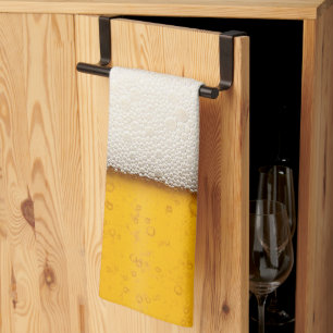 Bier sprudelt Nahaufnahme Küchentuch