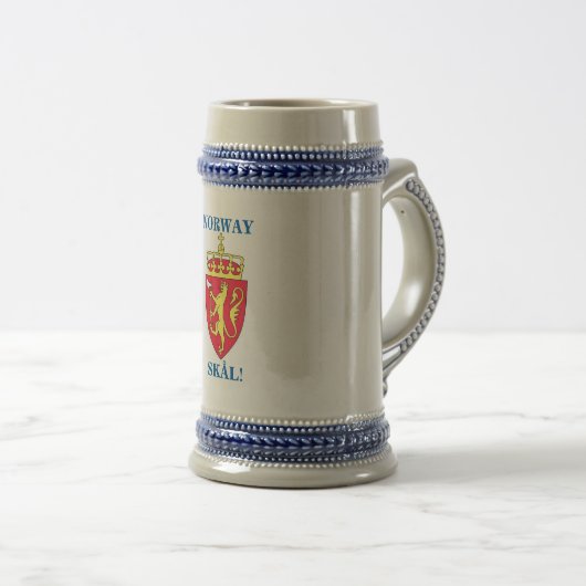 Bier Stein mit norwegischem Wappen und SKÅL! Bierglas (VorderseiteRechts)
