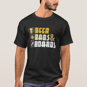 Bier Taschen und Bretter Ausblick auf das sonnige T-Shirt