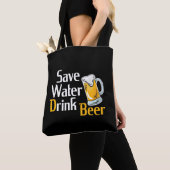 Bier trinken Party feiert Biertrinker rett Tasche (Von Nahem)