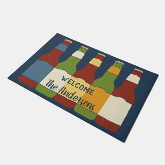Bierflaschen Graphic Personalisiert Fußmatte (Schrägansicht)