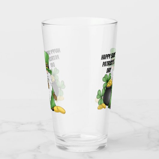 Bierglas des St. Patrick's Day Glas (Rechts)