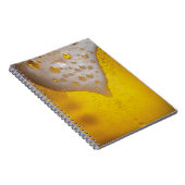 Bierglas mit Bläschen und Schaumstoff Notizblock (Rechte Seite)