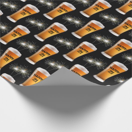 Biergläser im 21. Geburtstag Geschenkpapier (Ecke)