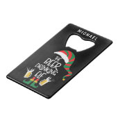Bierweihnachtself Funny Typografy Personalisiert Geldbeutel Flaschenöffner (Vorderseite Schrägansicht)