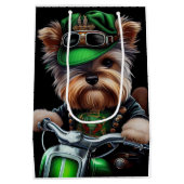 Biewer Terrier Dog Autofahrrad St. Patrick's Day Mittlere Geschenktüte (Rückseite)