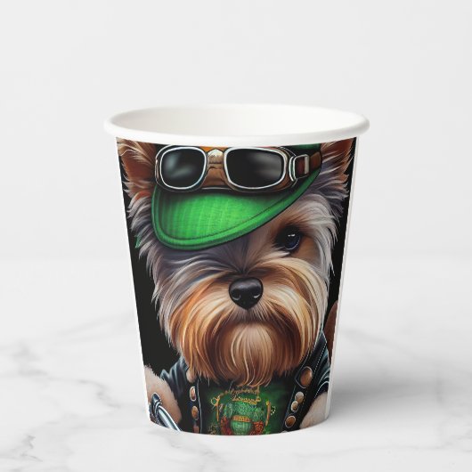 Biewer Terrier Dog Autofahrrad St. Patrick's Day Pappbecher (Rückseite)