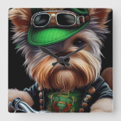 Biewer Terrier Dog Autofahrrad St. Patrick's Day Quadratische Wanduhr (Vorderseite)