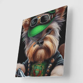 Biewer Terrier Dog Autofahrrad St. Patrick's Day Quadratische Wanduhr (Winkel)