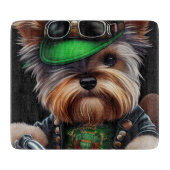 Biewer Terrier Dog Autofahrrad St. Patrick's Day Schneidebrett (Vorderseite)