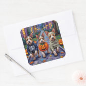 Biewer Terrier Trick-or-Treating Halloween-Kostüm Quadratischer Aufkleber (Umschlag)