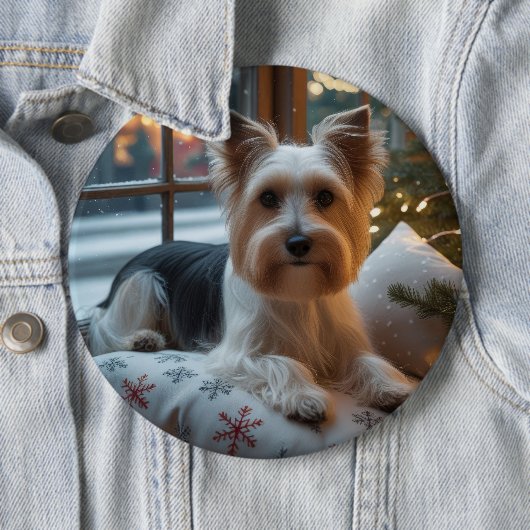Biewer Terrier With Christmas Lights Holiday Button (Beispiel)