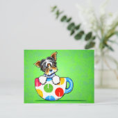 Biewer Yorkie Polka Dot Cup Green Postkarte (Stehend Vorderseite)