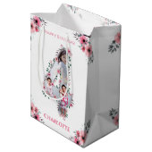 Big 4th Birthday Girl Foto Collage Pink Blume Mittlere Geschenktüte (Rückseite Schrägansicht)