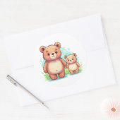 Big and Small Bear Holding Hands – Cute Kids Runder Aufkleber (Umschlag)