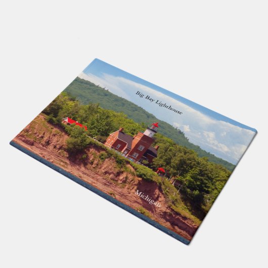 Big Bay Lighthouse aus Wassertürmatte Fußmatte (Schrägansicht)