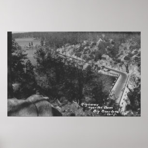 Big Bear Lake, CA Highway Oberhalb des Stausees Poster