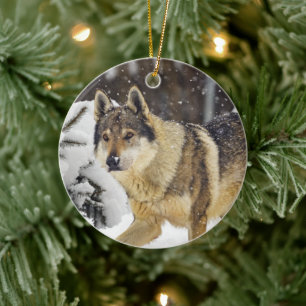 Big Beautiful Wild Wolf im Schnee Keramik Ornament