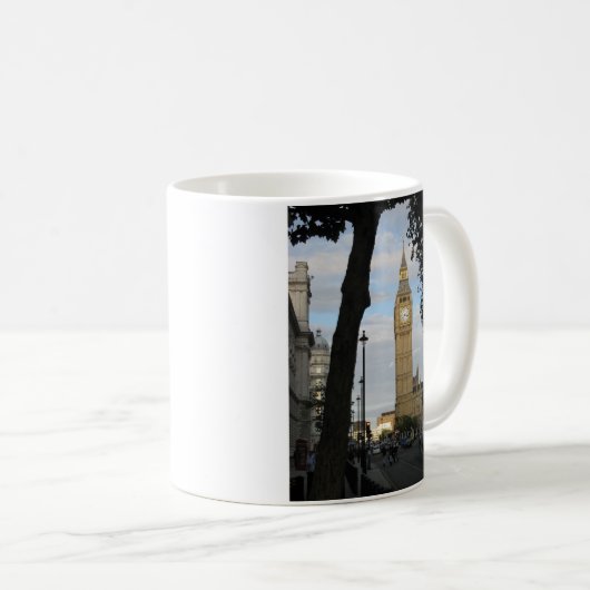 Big Ben durch die Tree-Tasse Kaffeetasse (VorderseiteRechts)