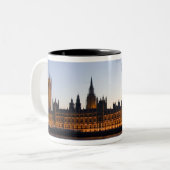Big Ben und das Parlament in der Stadt Zweifarbige Tasse (Vorderseite Links)