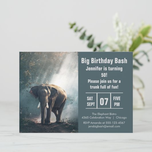 Big Birthday Bash Elephant Foto Einladung (Stehend Vorderseite)