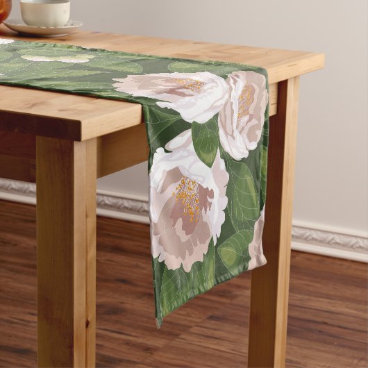 Big Bloom Camellia Charm Kurzer Tischläufer (Beispiel)