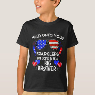 Big Brother 4. Juli Schwangerschaftsankündigung  T-Shirt