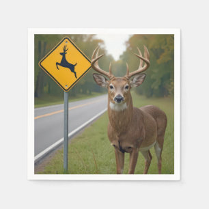 Big Buck Posing durch Hirsch-Kreuz-Zeichen Serviette