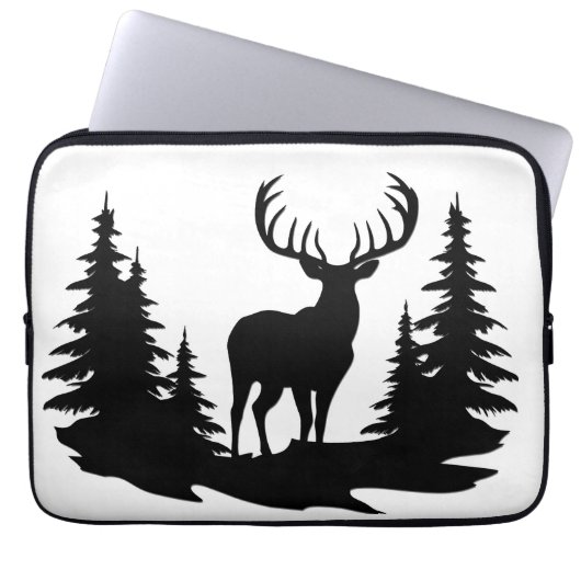 Big Buck unter Pine Trees Vector Laptopschutzhülle (Vorderseite)