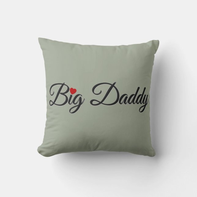 Big Daddy mit Red Heart Kissen (Vorderseite)