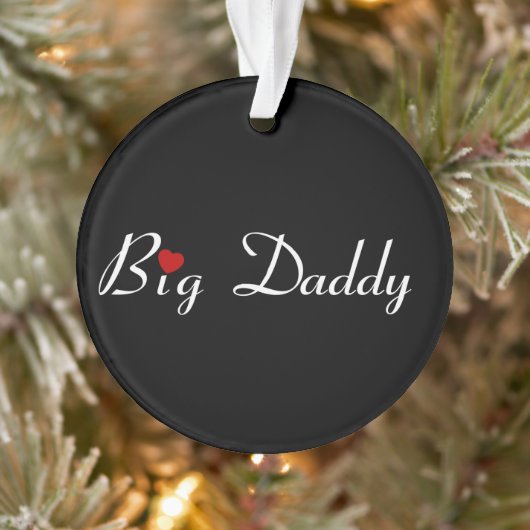 Big Daddy mit Red Heart Ornament (Baum)