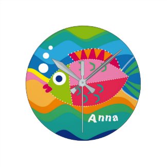 Big fish, personalisierbar round (medium) clock